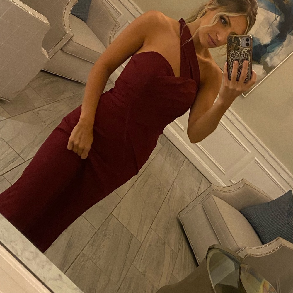 BURGUNDY BRIDESMAID DRESS